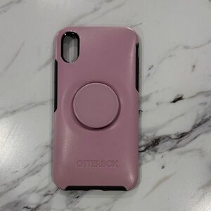 iPhone X Otterbox
GUC